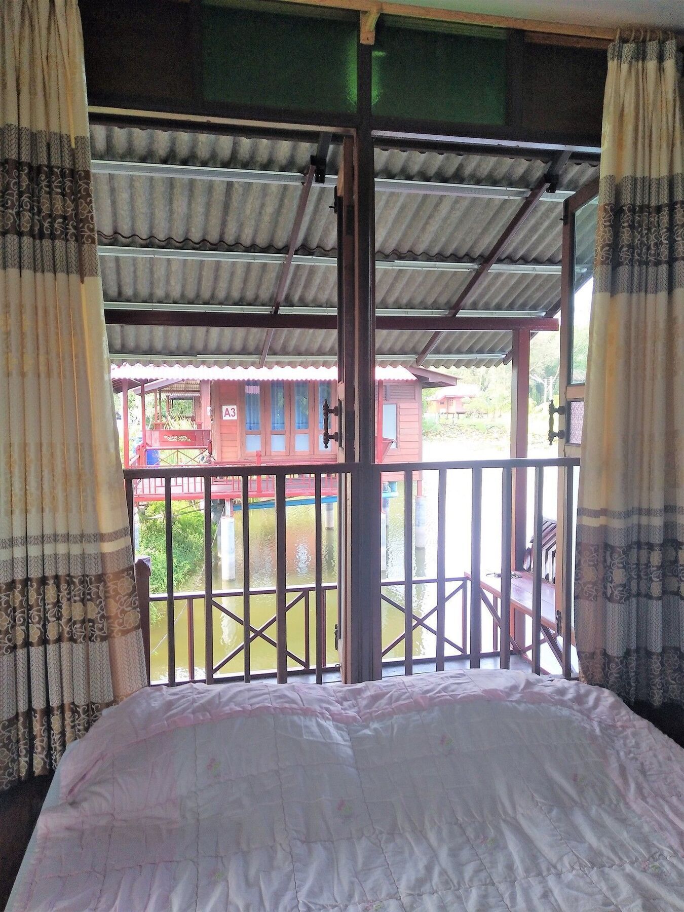 Sarocha Resort Rayong Eksteriør billede